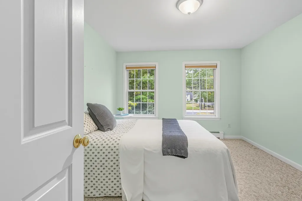 18 Ansel Lane North Yarmouth ME 04097