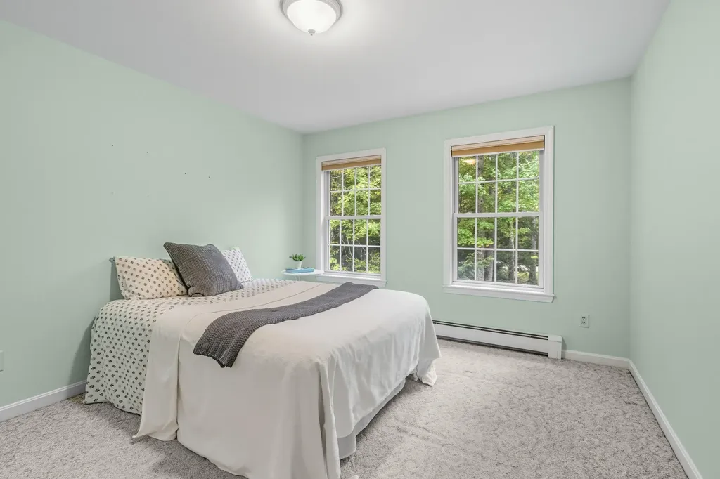 18 Ansel Lane North Yarmouth ME 04097