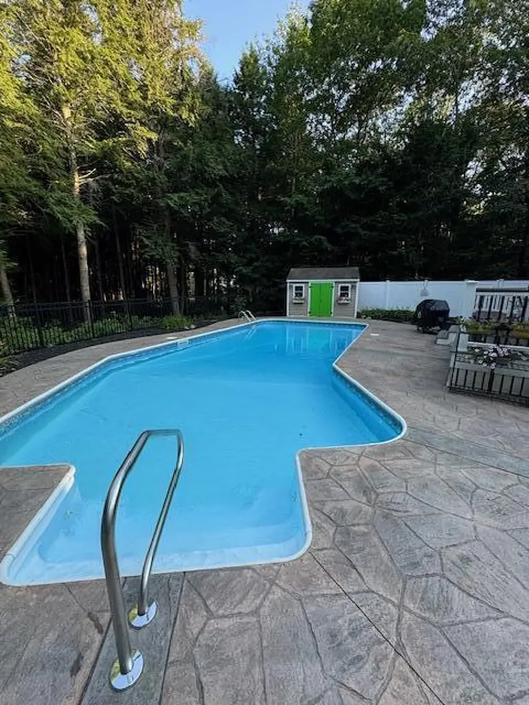 18 Ansel Lane North Yarmouth ME 04097
