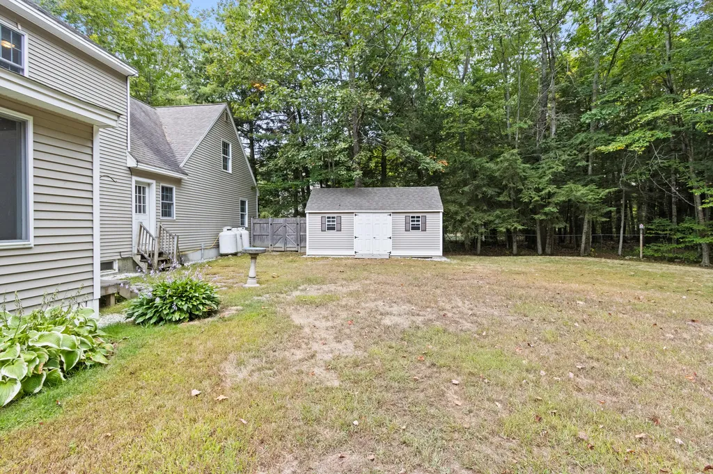 18 Ansel Lane North Yarmouth ME 04097