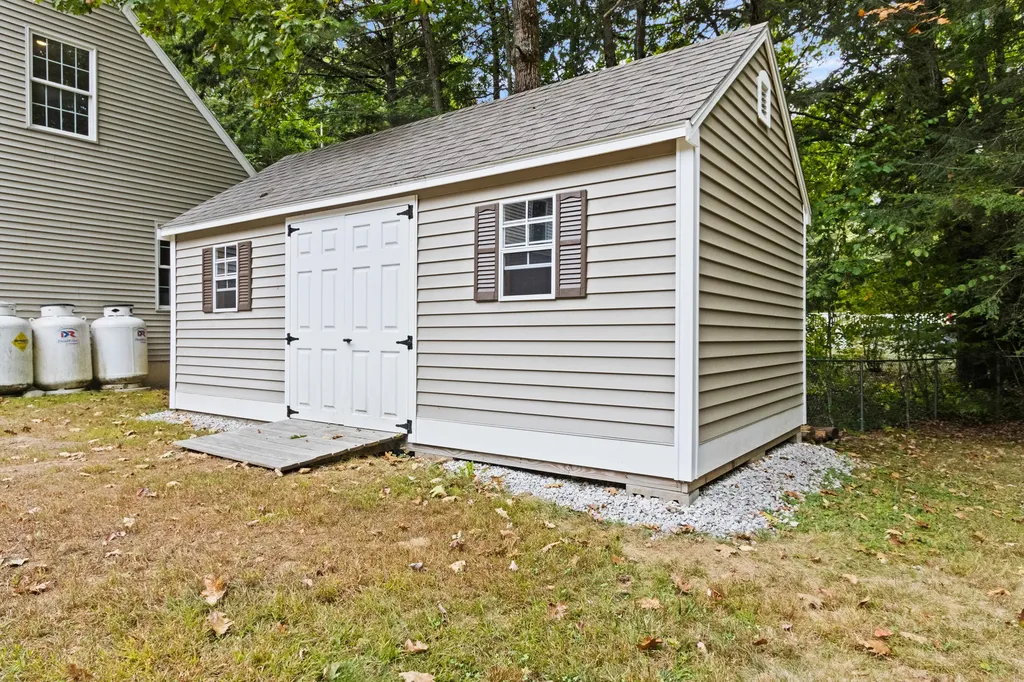 18 Ansel Lane North Yarmouth ME 04097