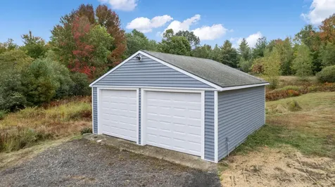 71 Jordan Road Mechanic Falls ME 04256