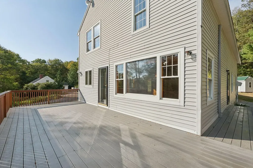 43 Dexter Lane North Yarmouth ME 04097