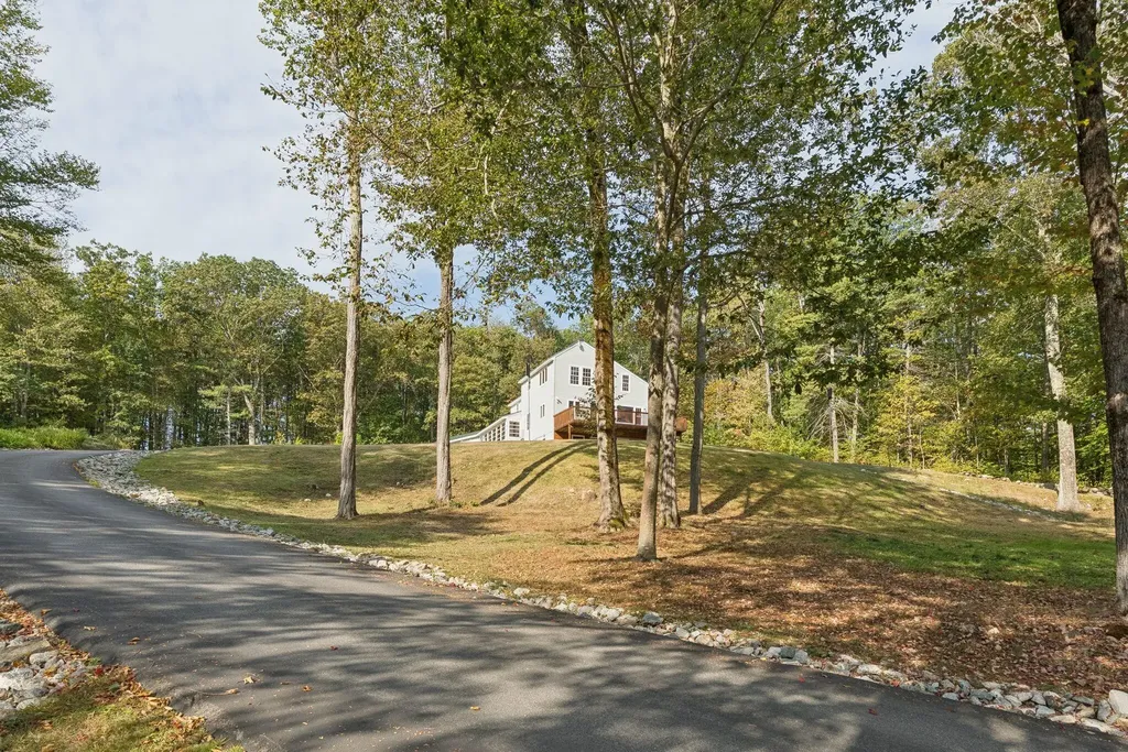 43 Dexter Lane North Yarmouth ME 04097