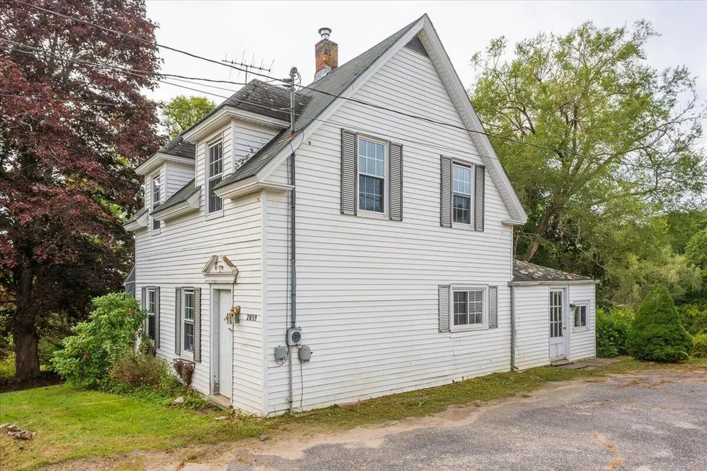 2059 State Route 129 South Bristol ME 04568