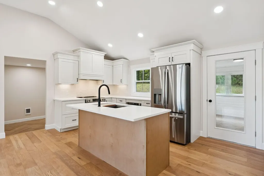 354 Pool Street Biddeford ME 04005