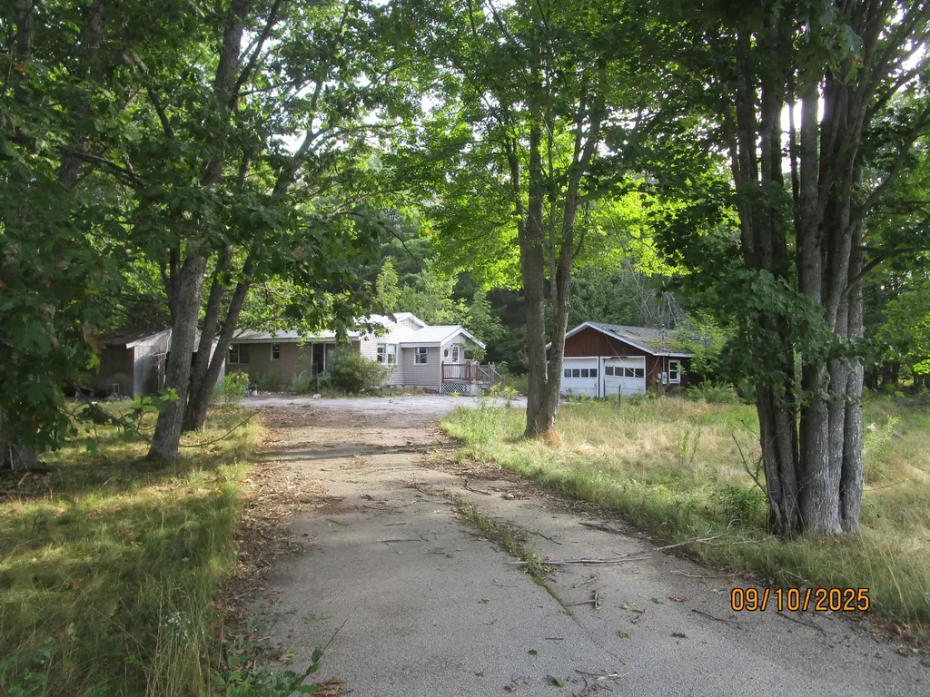 290 Center Drive Orrington ME 04474