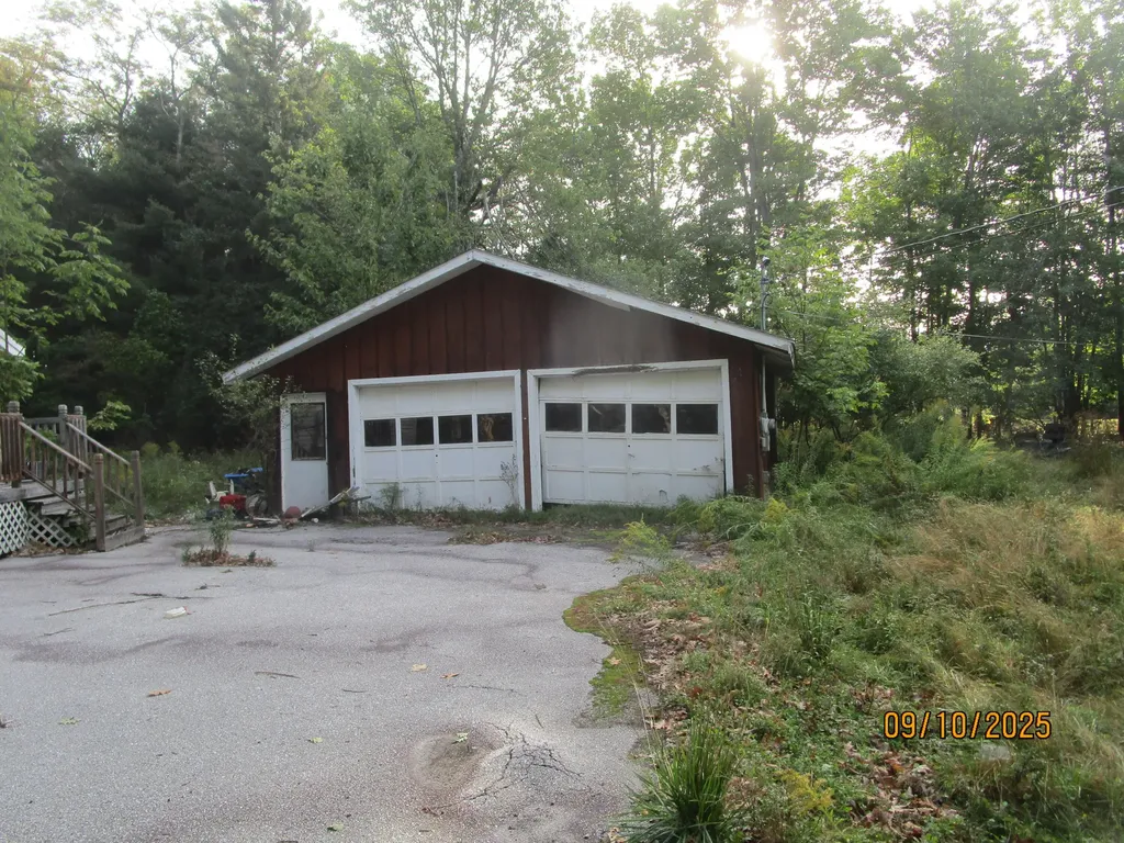 290 Center Drive Orrington ME 04474