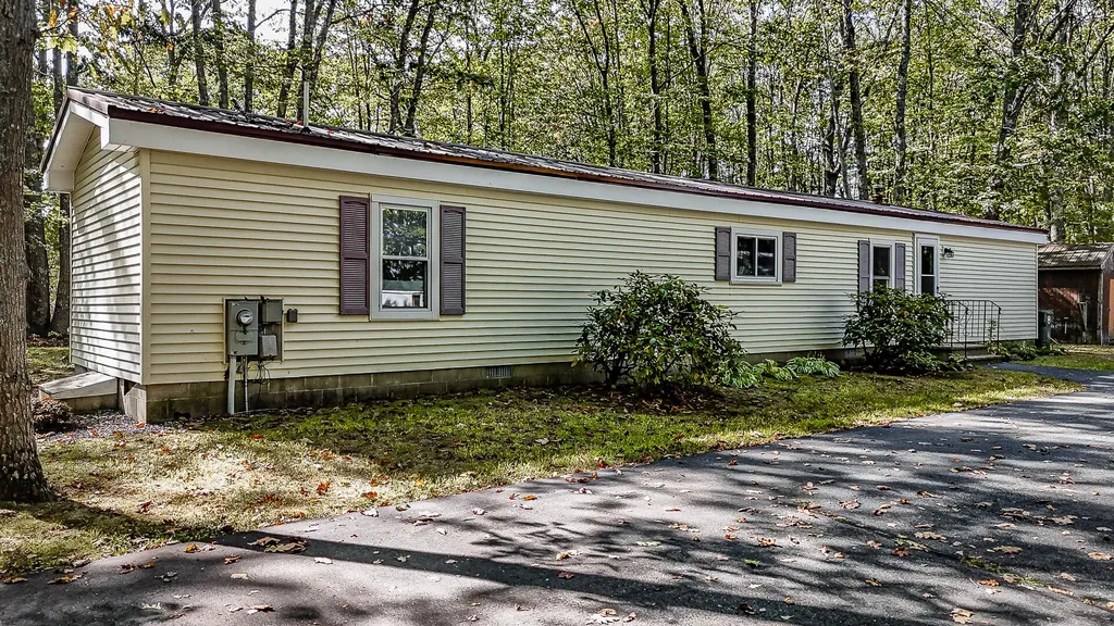 136 Alewive Road Kennebunk ME 04043