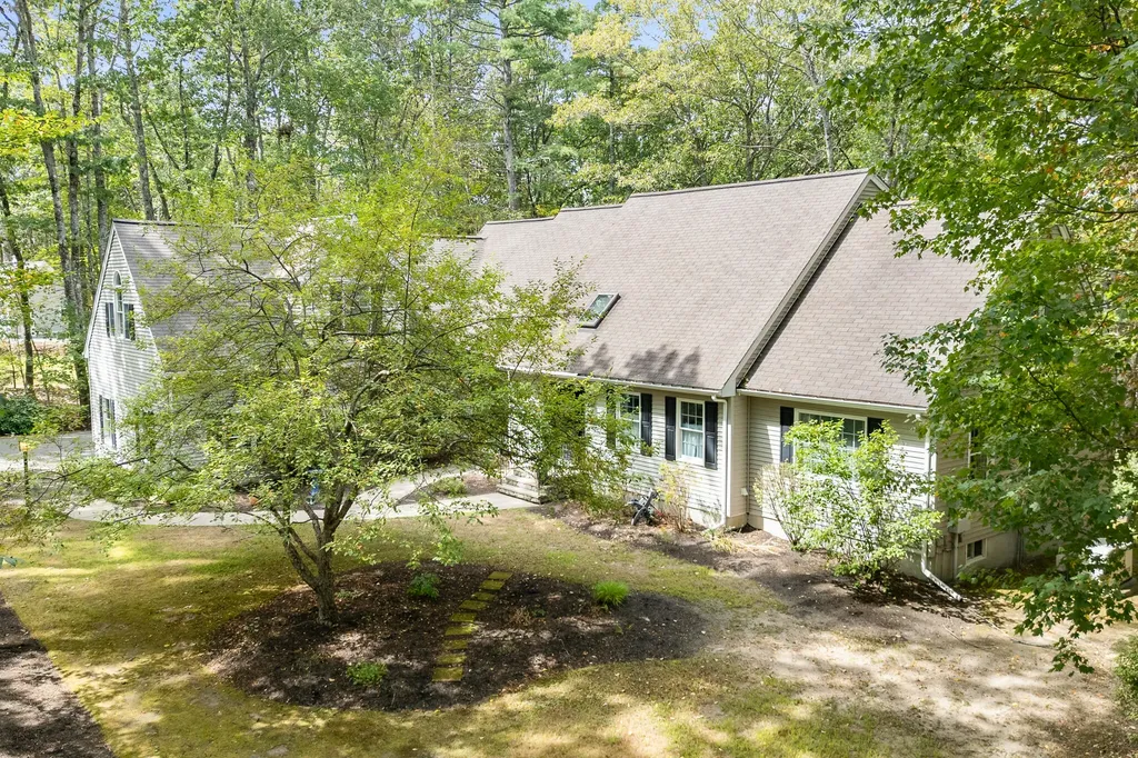 93 Natanis Ridge Circle Wells ME 04090