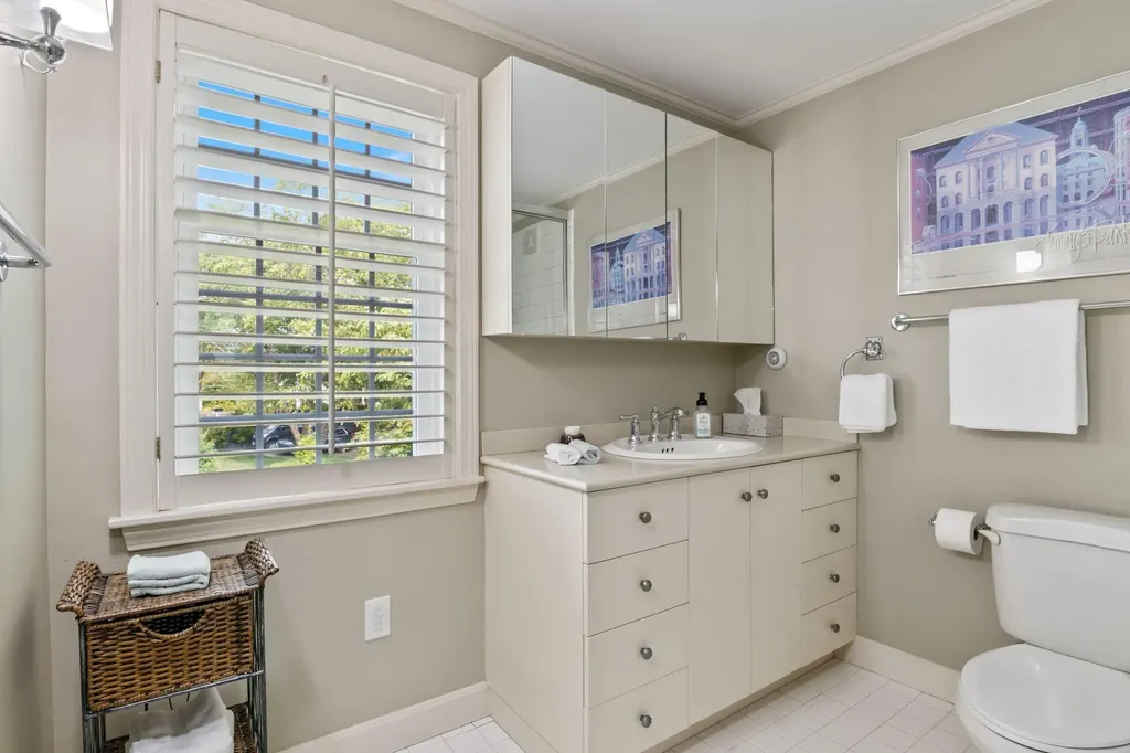 57 Foreside Road Falmouth ME 04105