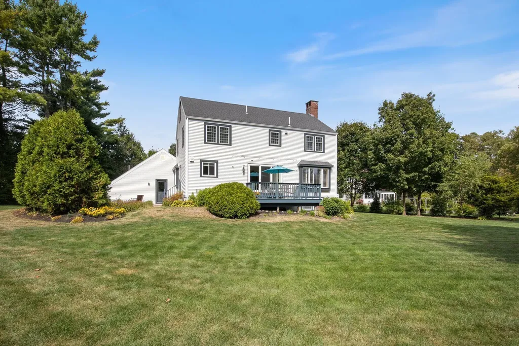 57 Foreside Road Falmouth ME 04105