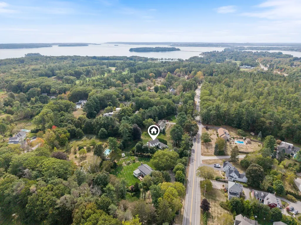 57 Foreside Road Falmouth ME 04105