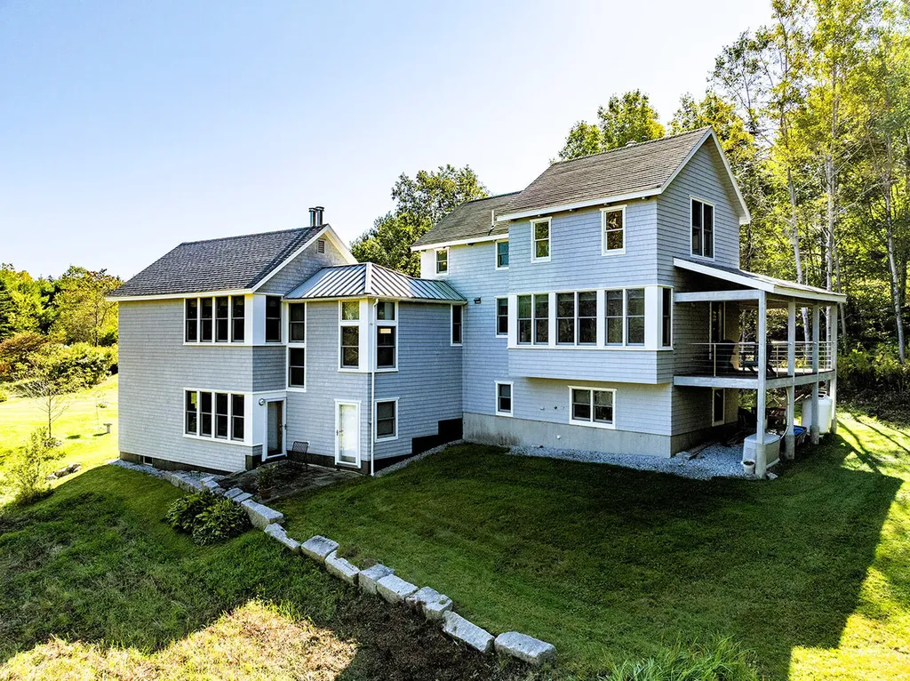 56 Raccoon Road Cushing ME 04563