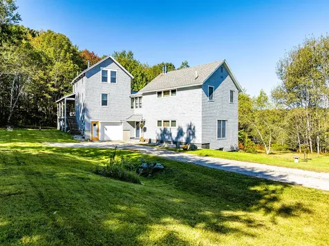 56 Raccoon Road Cushing ME 04563