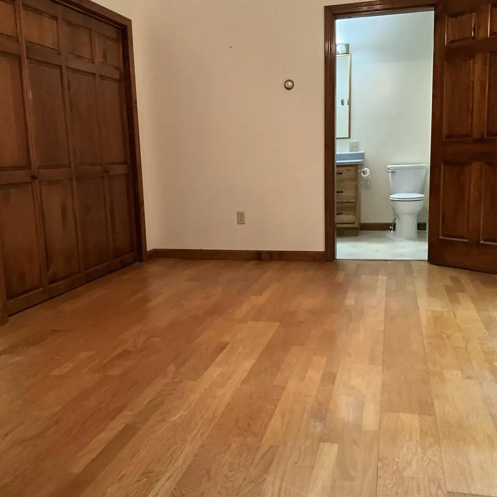 8 Cross Road Bradley ME 04411