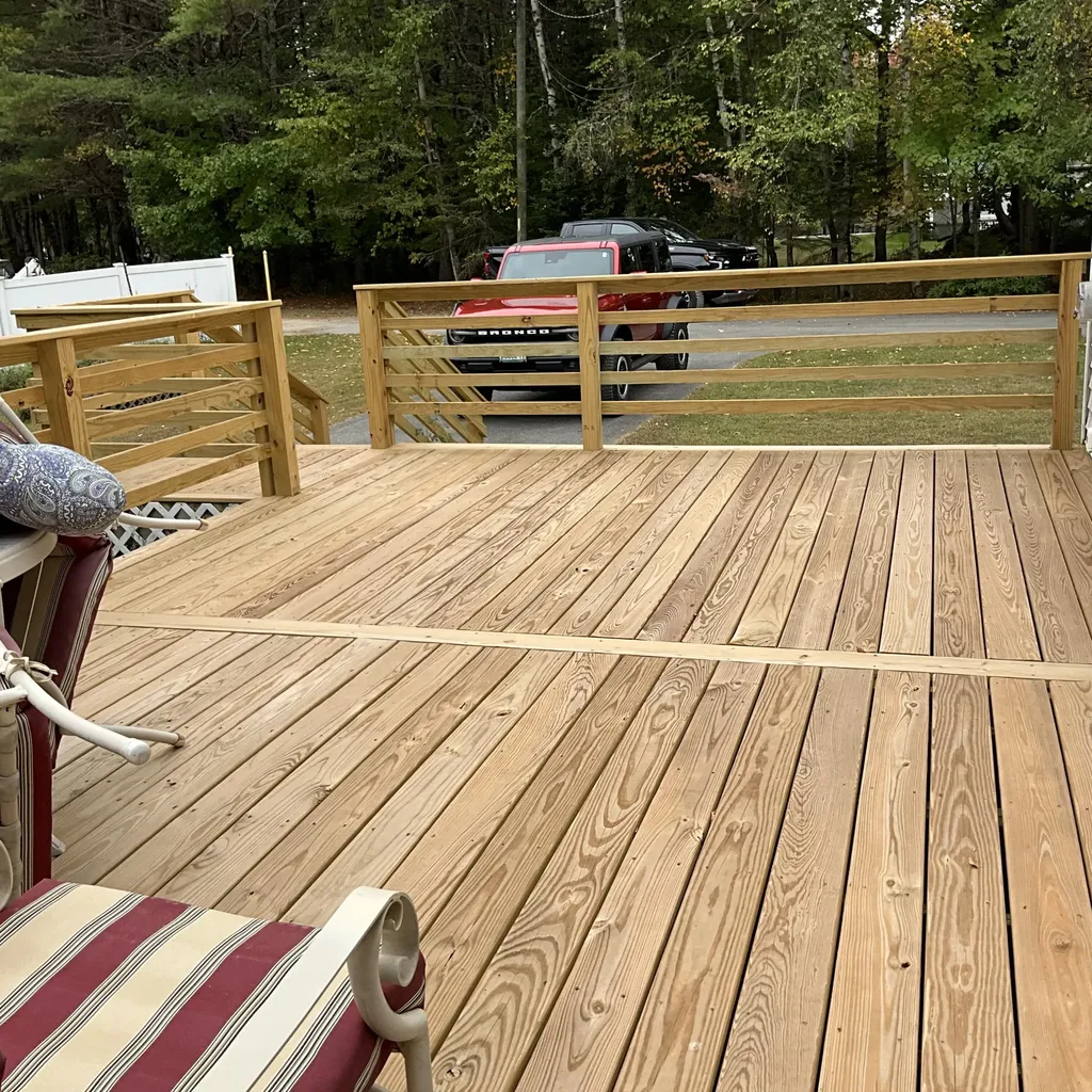 8 Cross Road Bradley ME 04411