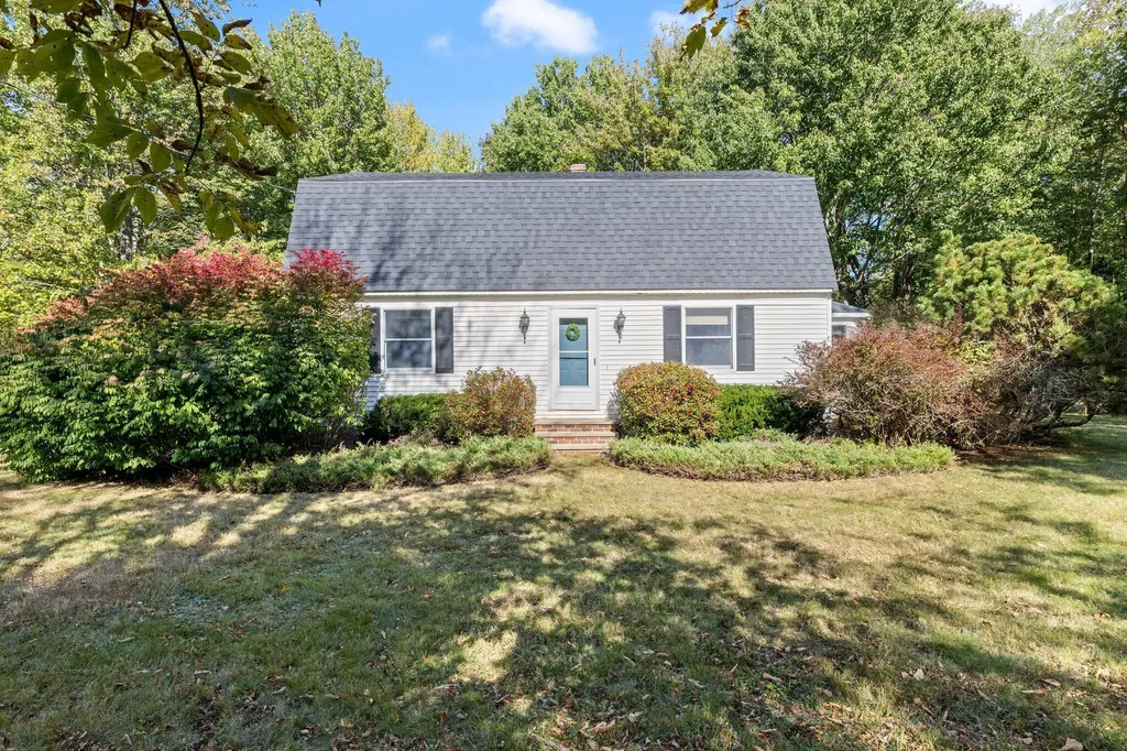47 Solomon Drive Gorham ME 04038