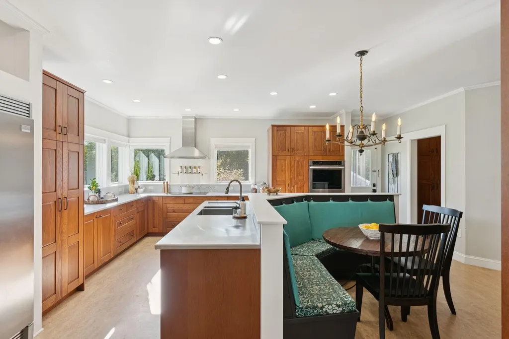 11 Orchard Hill Road Freeport ME 04032