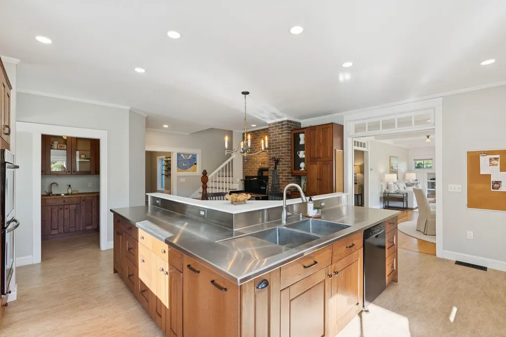 11 Orchard Hill Road Freeport ME 04032