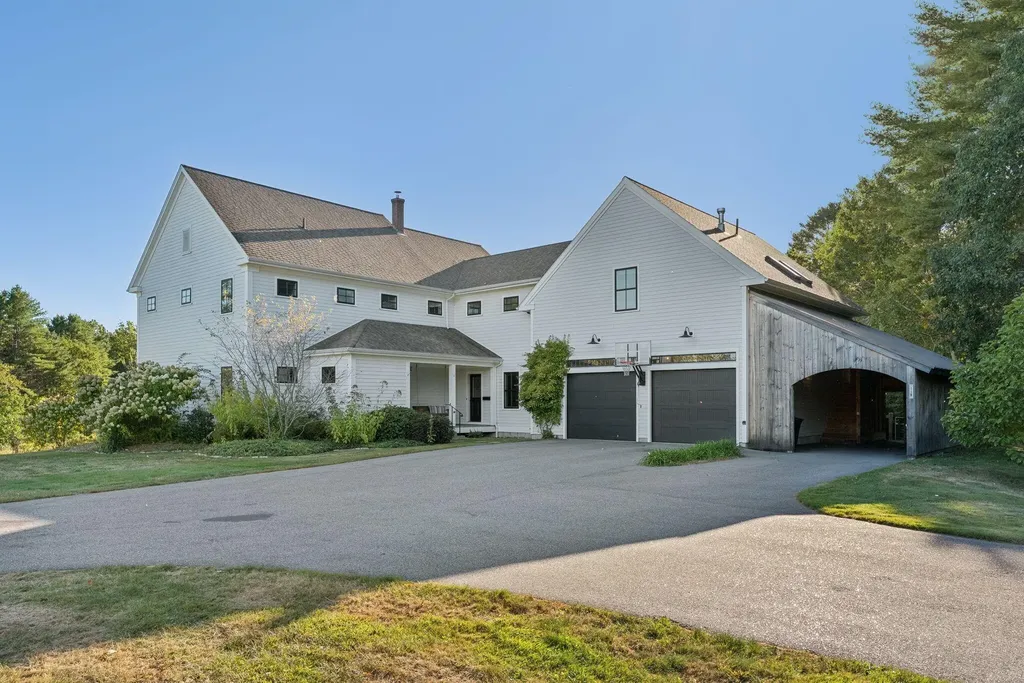 11 Orchard Hill Road Freeport ME 04032