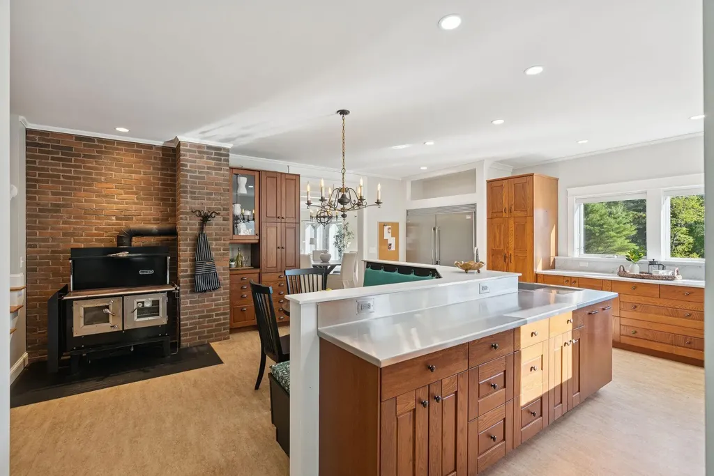 11 Orchard Hill Road Freeport ME 04032