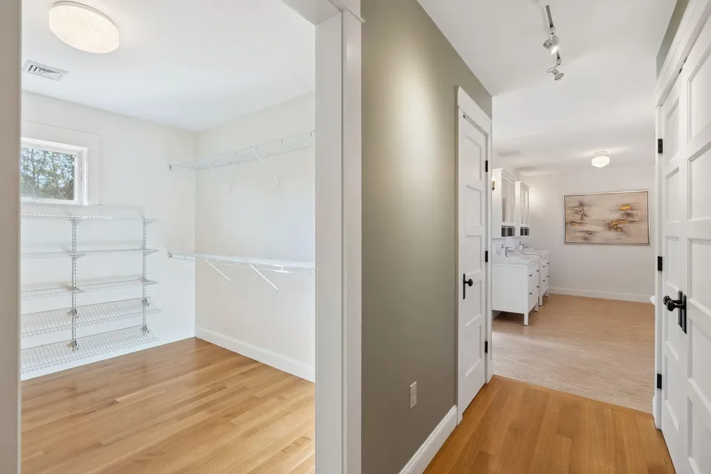 11 Orchard Hill Road Freeport ME 04032
