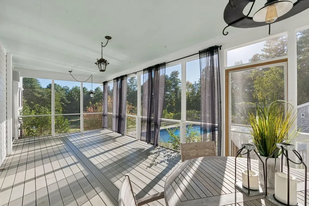11 Orchard Hill Road Freeport ME 04032