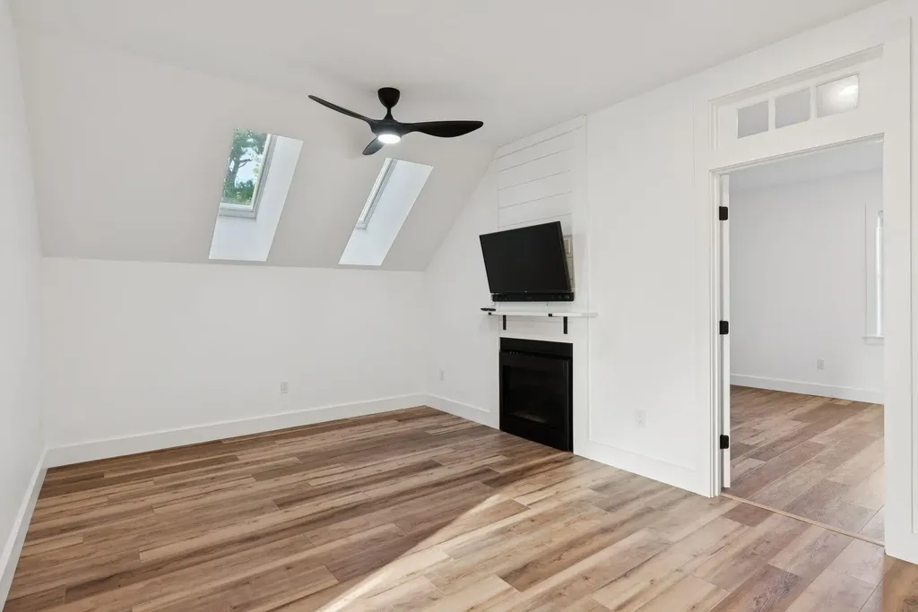 11 Orchard Hill Road Freeport ME 04032