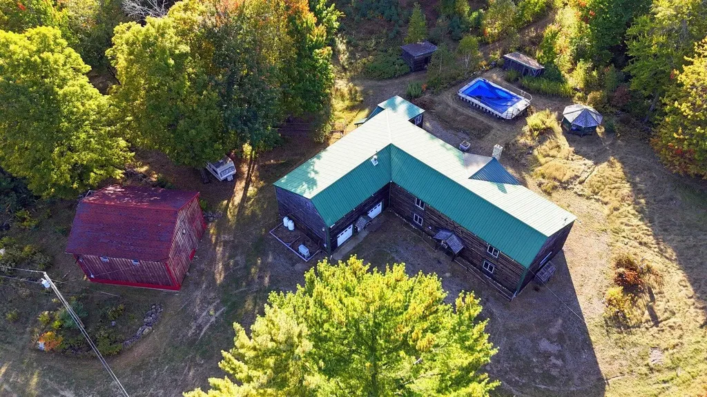 15 Jackson Hole Carthage ME 04224