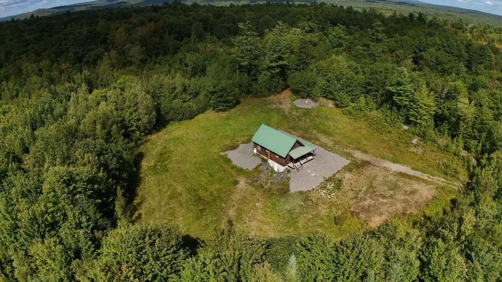 1968 State Highway 193 Highway Beddington ME 04622
