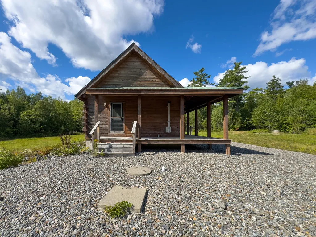 1968 State Highway 193 Highway Beddington ME 04622