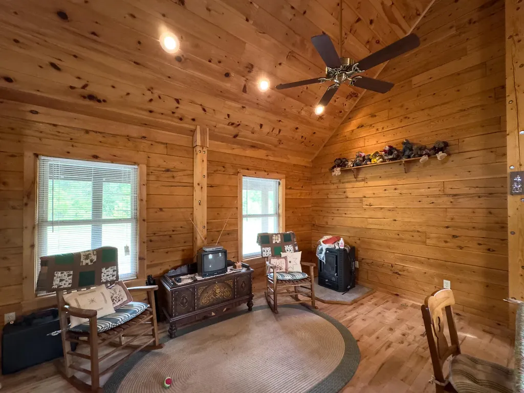 1968 State Highway 193 Highway Beddington ME 04622
