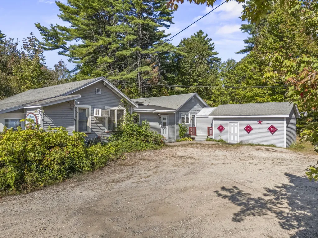 251 N North High Street Bridgton ME 04009