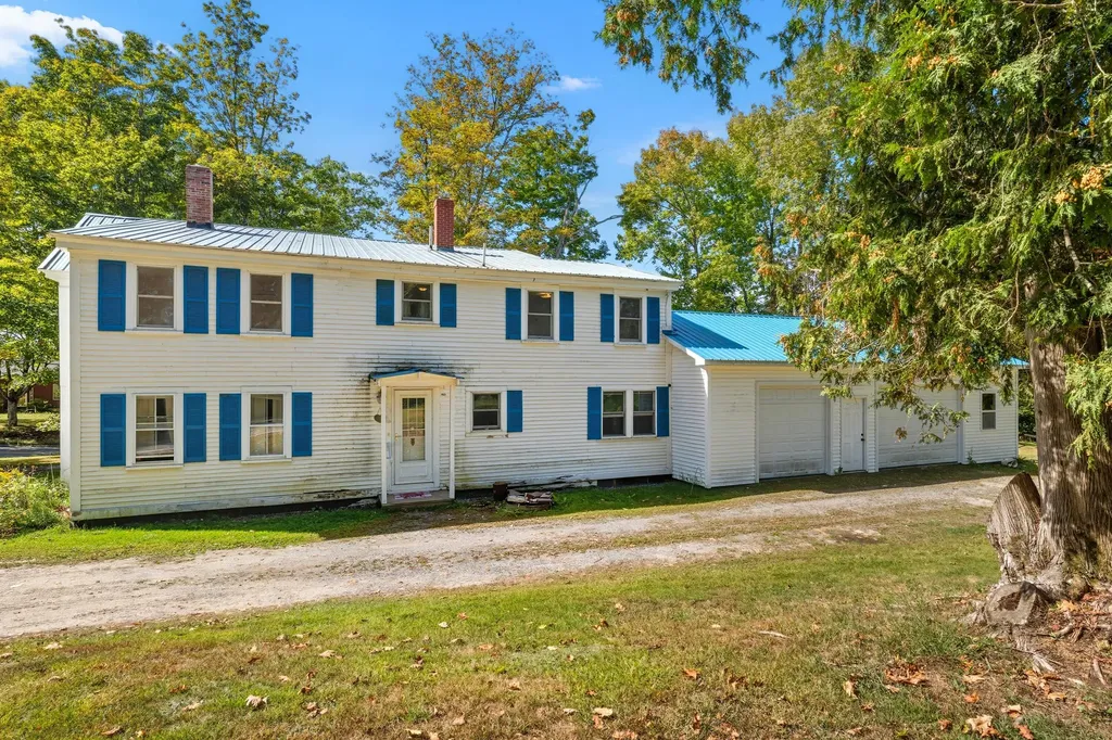 2 Thundercastle Road Readfield ME 04355