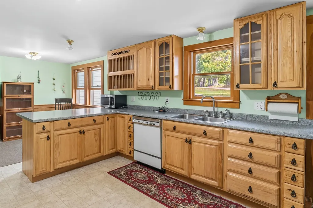 2 Thundercastle Road Readfield ME 04355