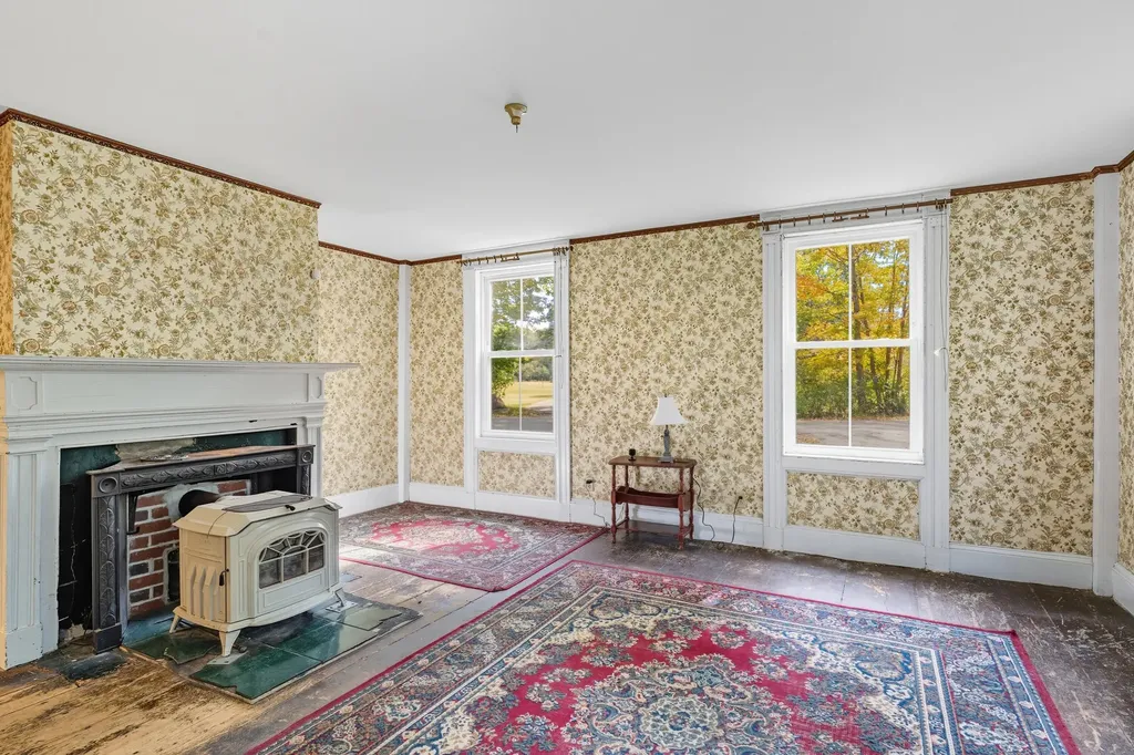 2 Thundercastle Road Readfield ME 04355