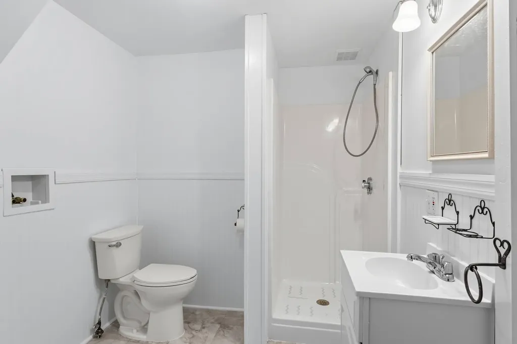 2 Thundercastle Road Readfield ME 04355