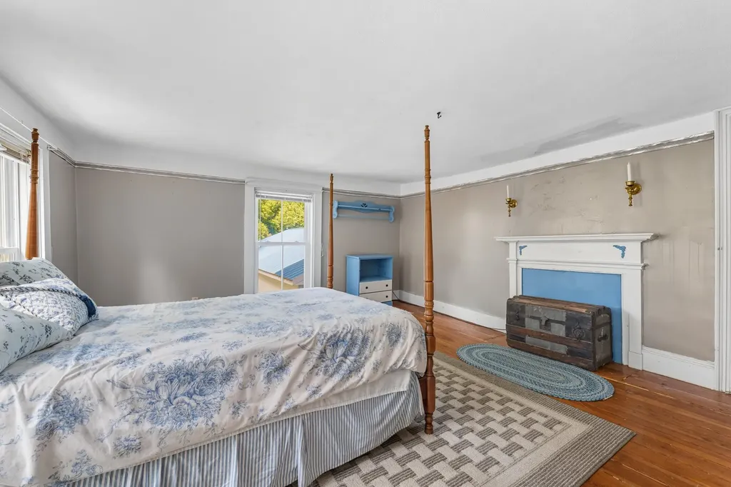 2 Thundercastle Road Readfield ME 04355