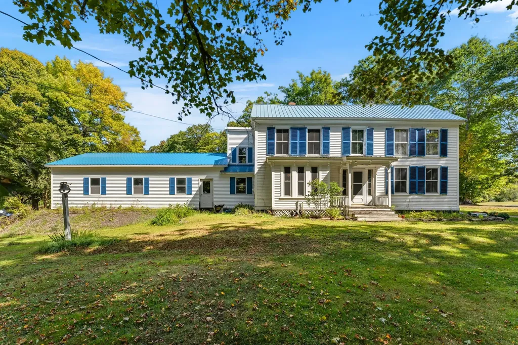 2 Thundercastle Road Readfield ME 04355