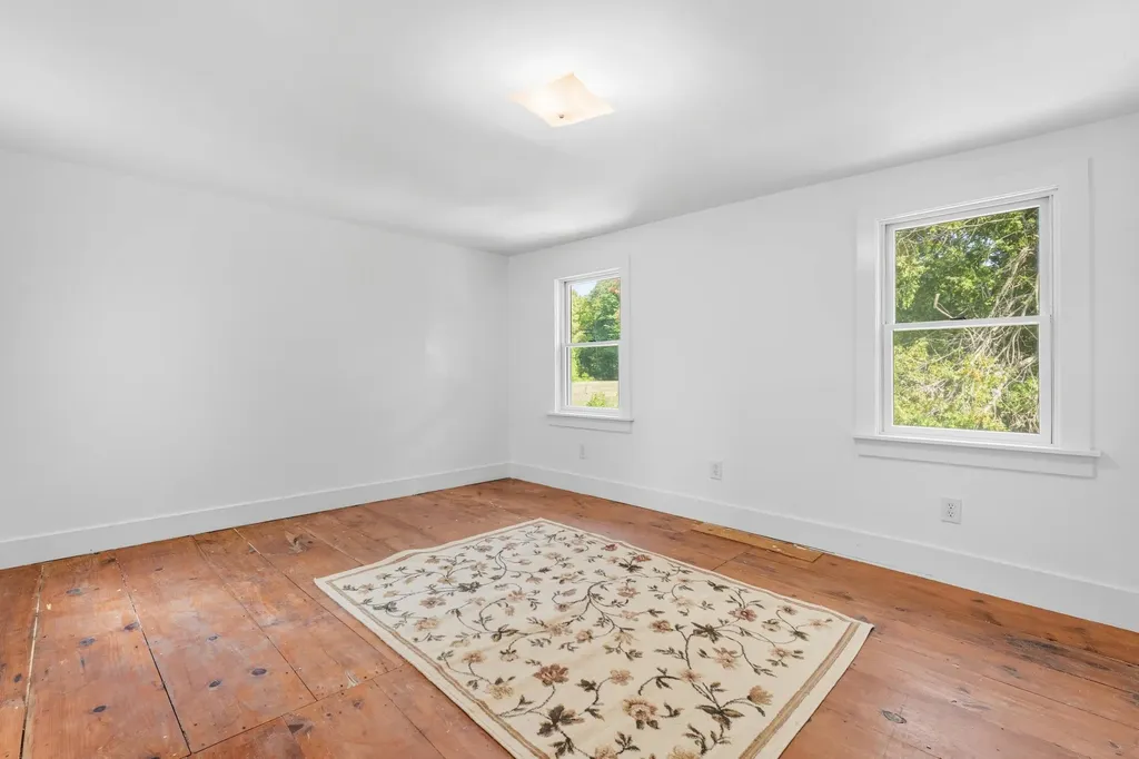 2 Thundercastle Road Readfield ME 04355