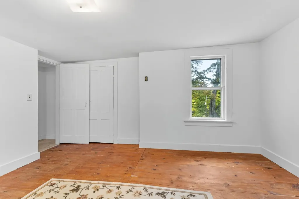 2 Thundercastle Road Readfield ME 04355