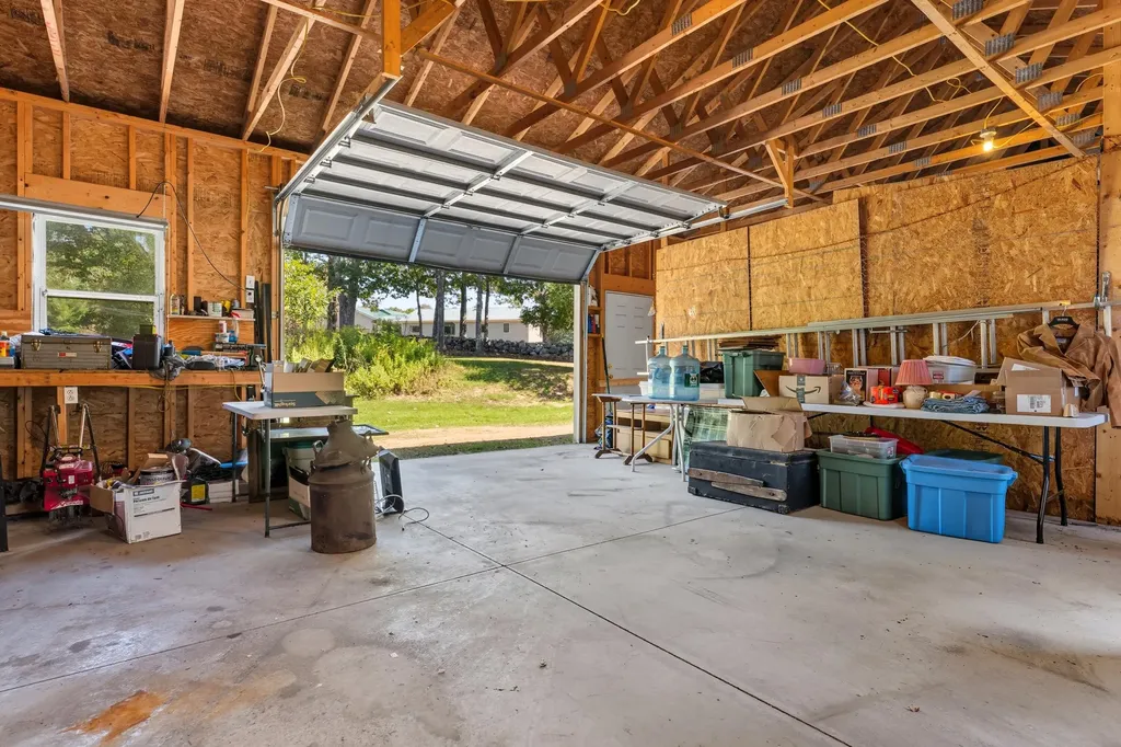 2 Thundercastle Road Readfield ME 04355