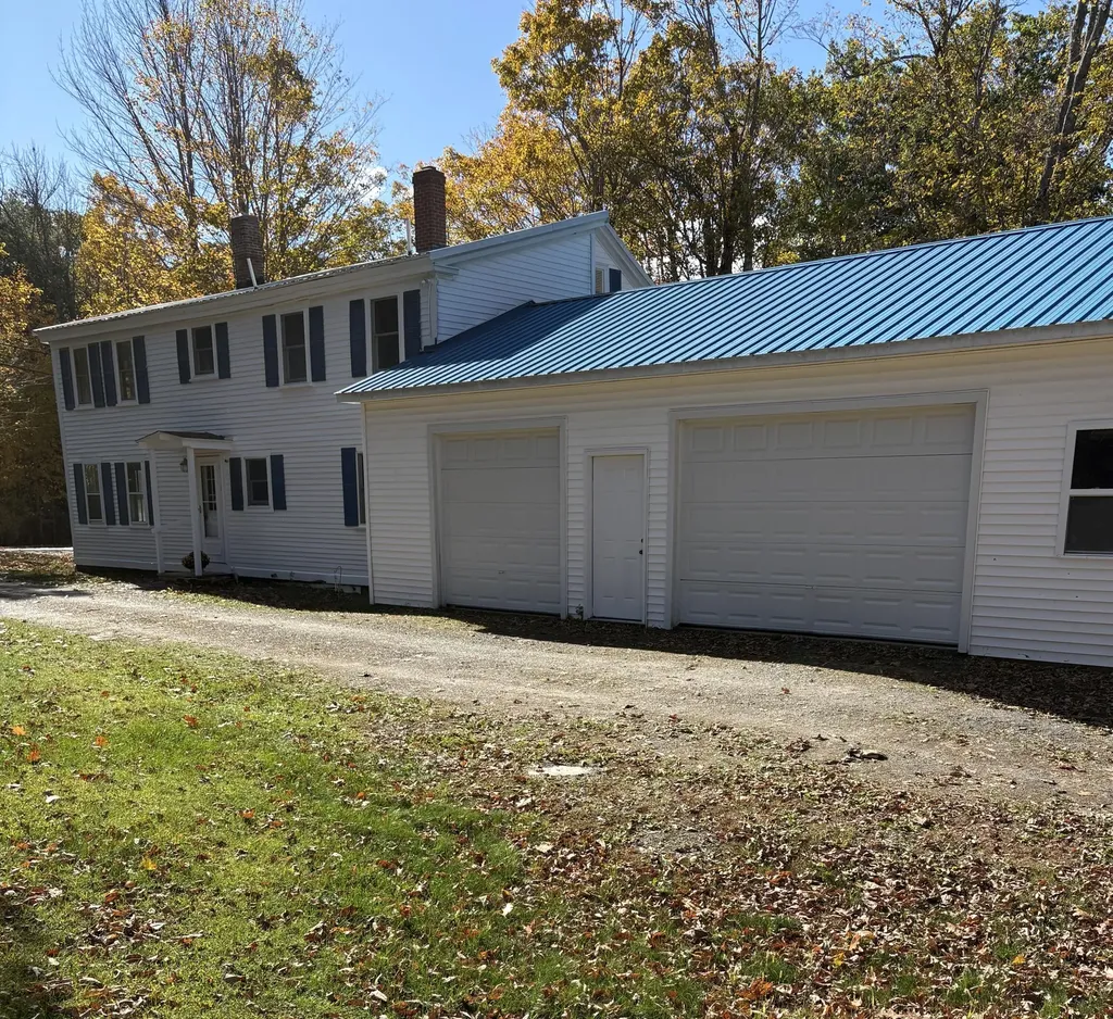 2 Thundercastle Road Readfield ME 04355