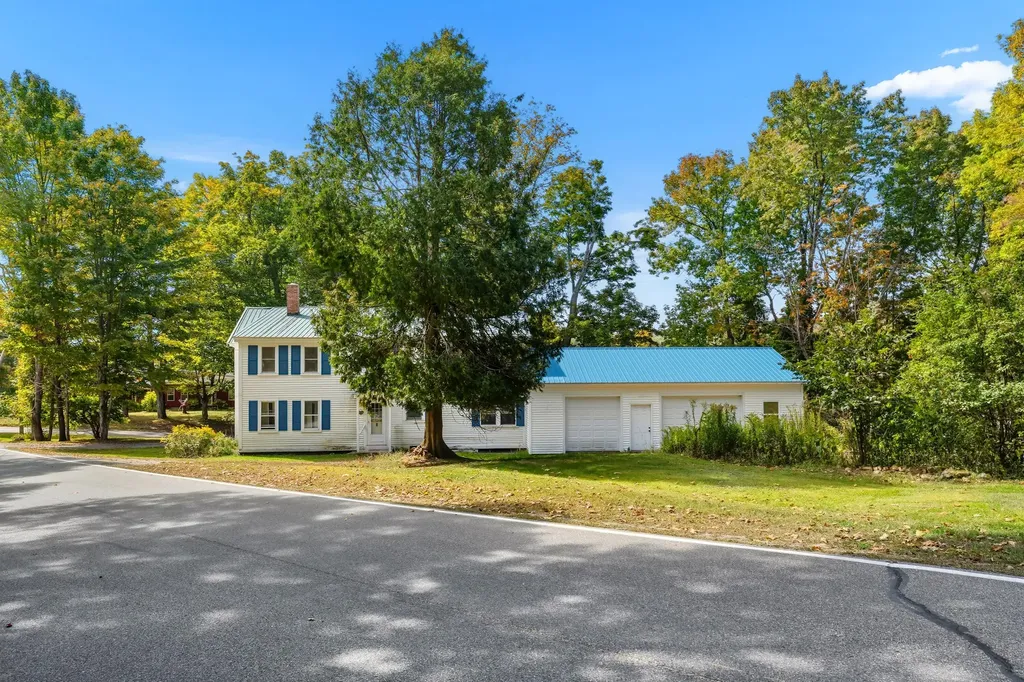 2 Thundercastle Road Readfield ME 04355