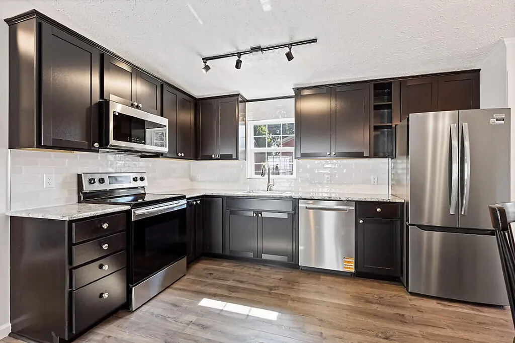 19 Purchase Street Rockland ME 04841