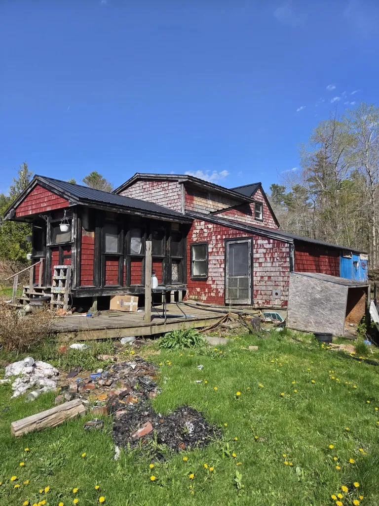 4 Bowen Road Searsport ME 04974