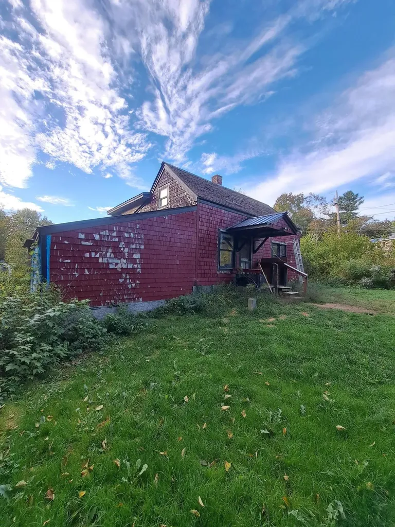 4 Bowen Road Searsport ME 04974