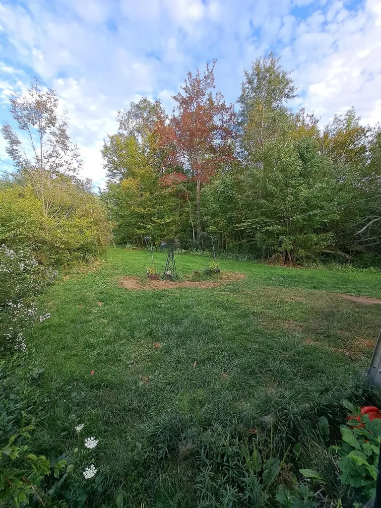 4 Bowen Road Searsport ME 04974