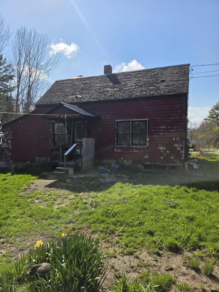 4 Bowen Road Searsport ME 04974